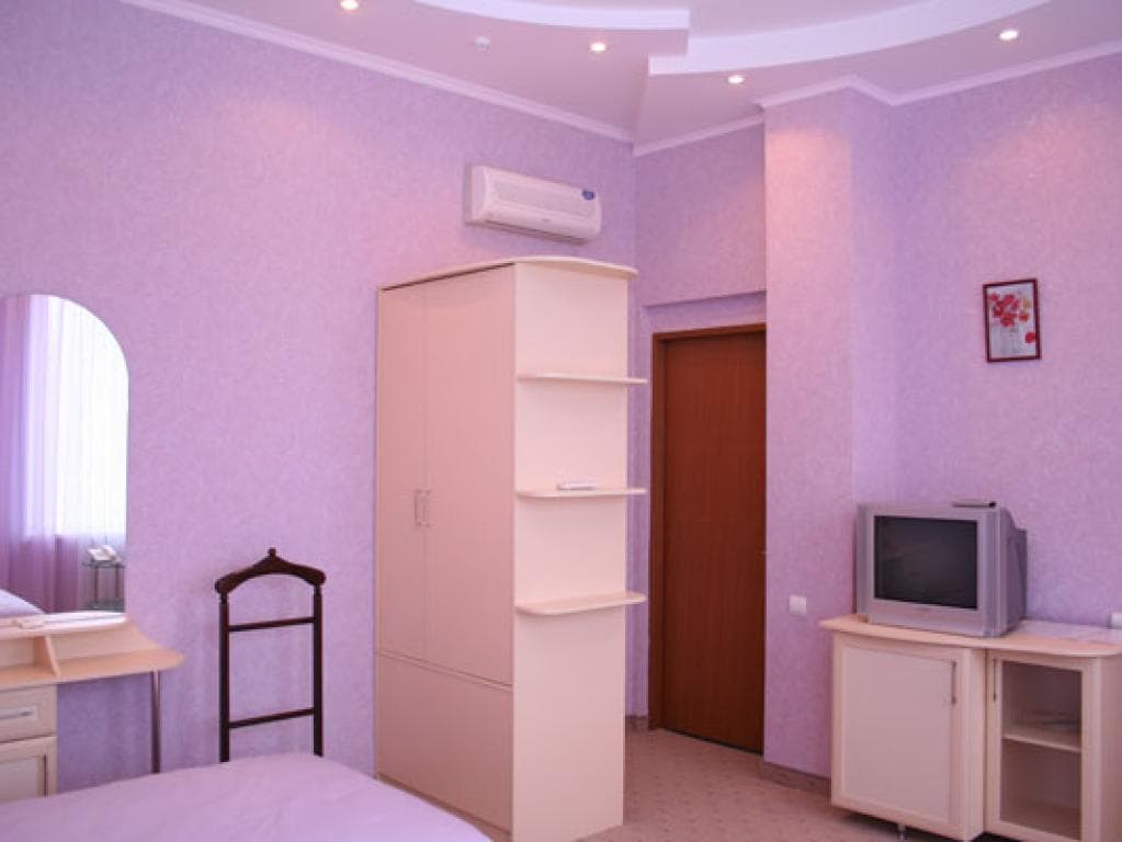 Империал фото 2