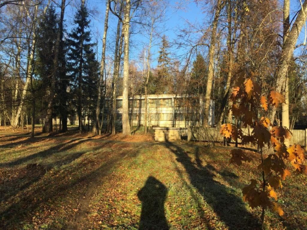 Отель «Каморка с лежанкой у окна» фото 1