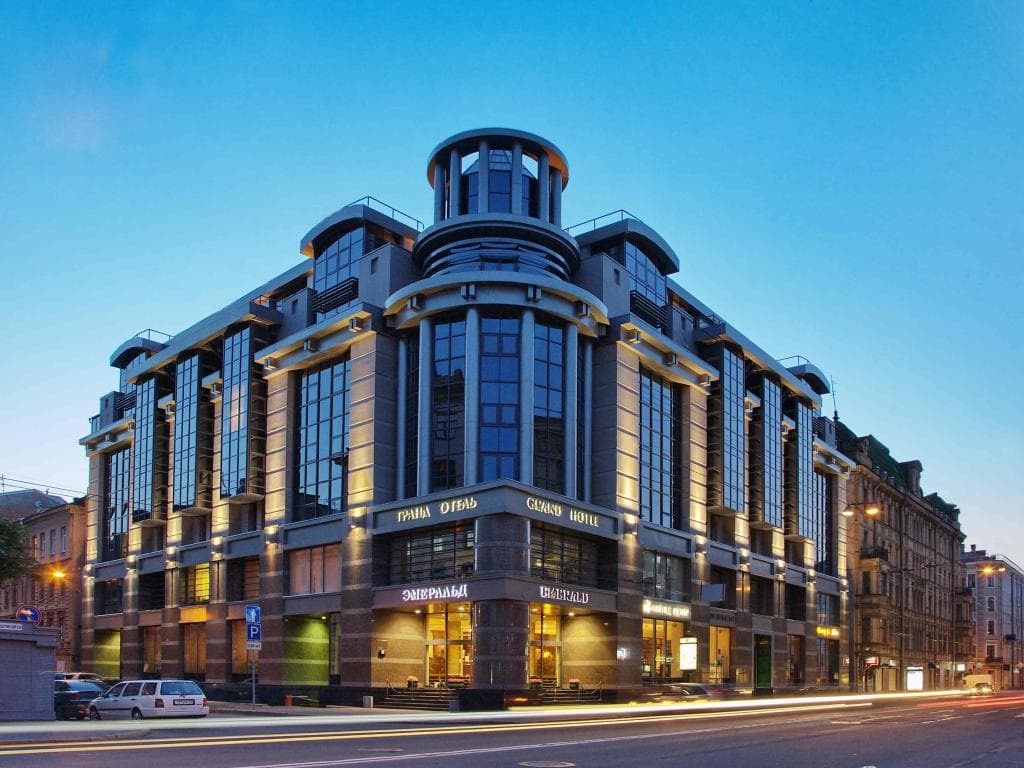 Гостиница Гранд Отель Эмеральд (Grand Hotel Emerald) фото 1
