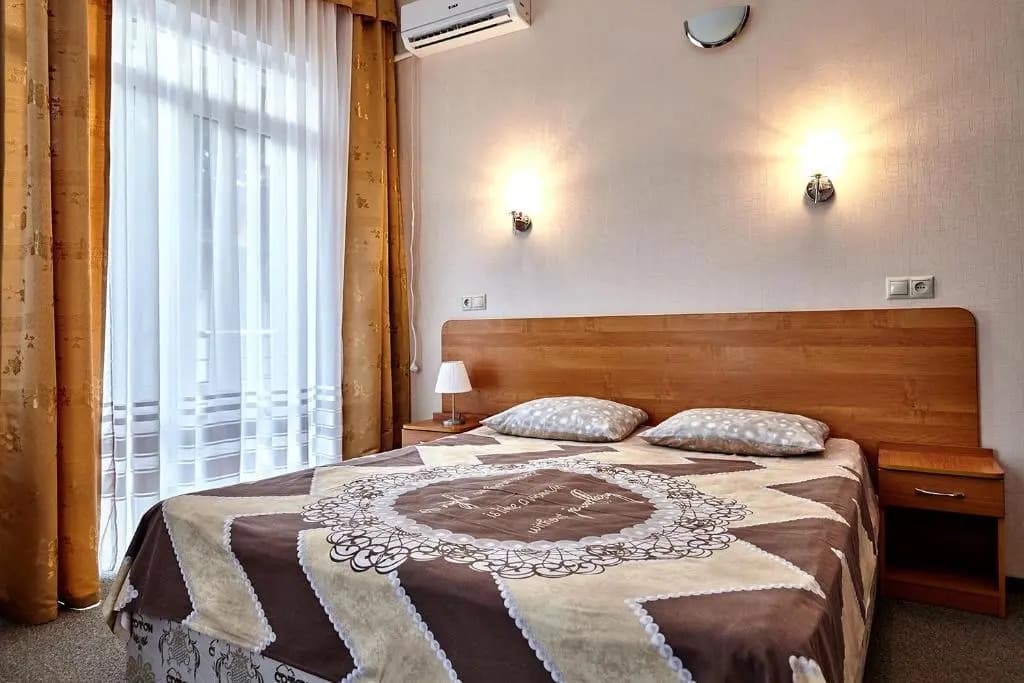 Двухместный номер Standard с балконом двуспальная кровать фото 4