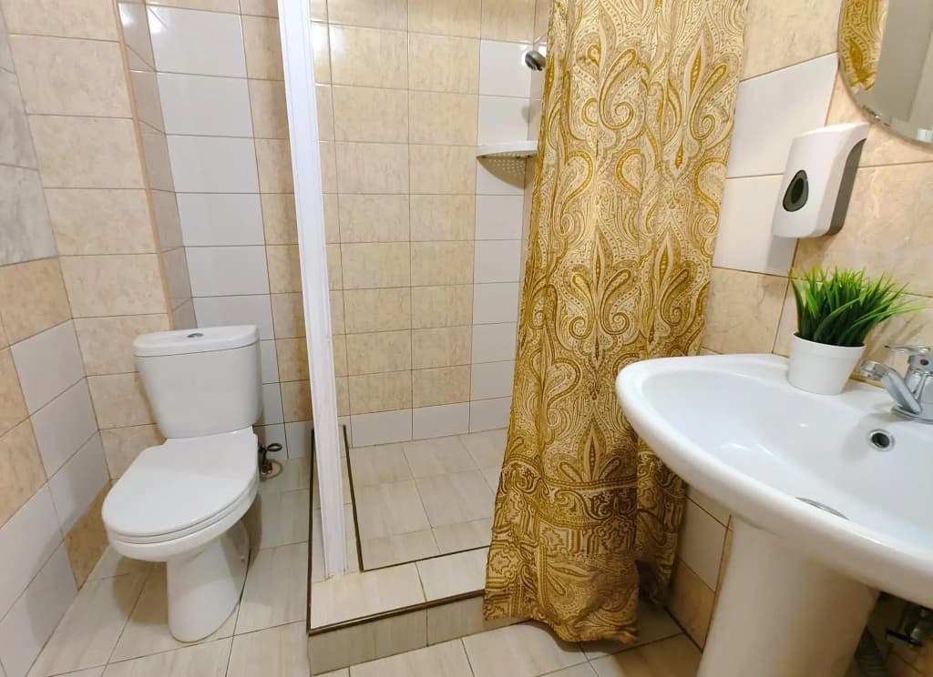 Четырёхместный номер Comfort с балконом фото 15