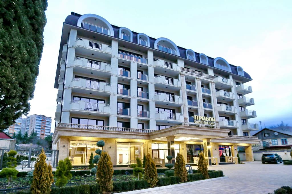 Прибой Гранд Отель и Спа фото 1