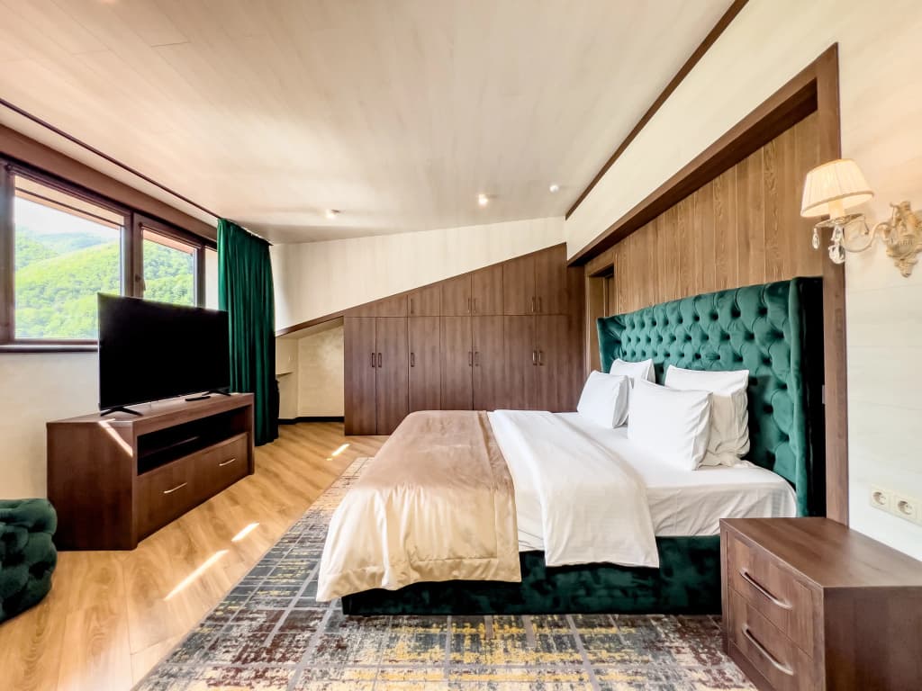 Четырёхместный люкс Президентский 2-room с балконом фото 5