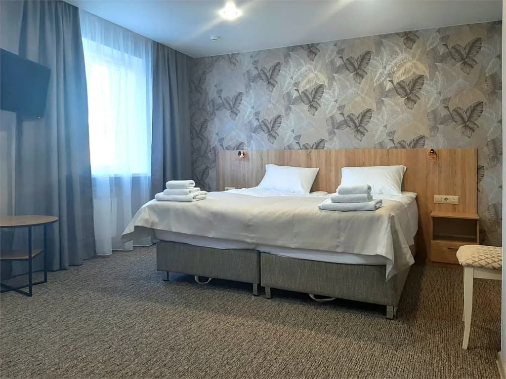 Двухместный номер Комфорт двуспальная кровать фото 3