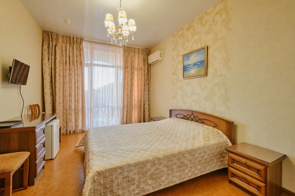 Двухместный номер Standard с балконом двуспальная кровать фото 1