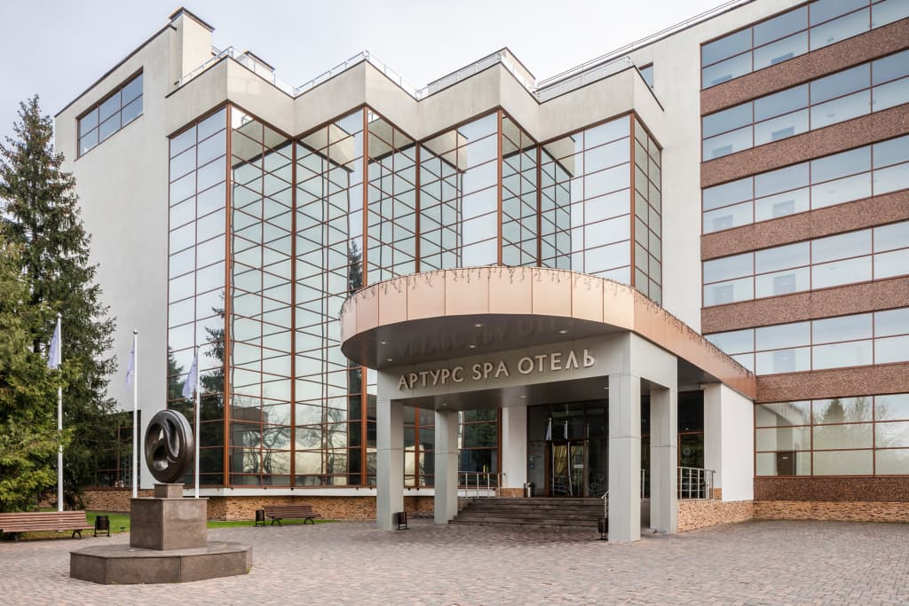 Отель Arthurs Spa Hotel By Mercure фото 1