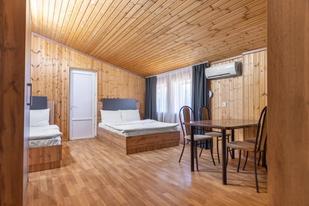 Пятиместный семейный номер Улучшенный Wood с 2 комнатами фото 1