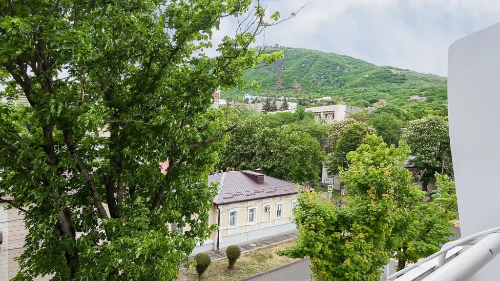 Одноместный номер Стандарт с балконом и с видом на горы фото 4