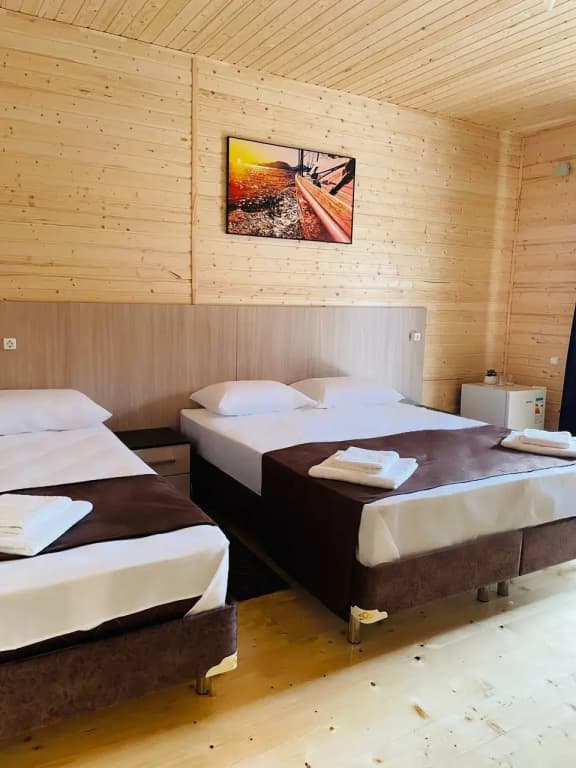 Четырёхместный полулюкс Comfort с видом на внутренний двор фото 10
