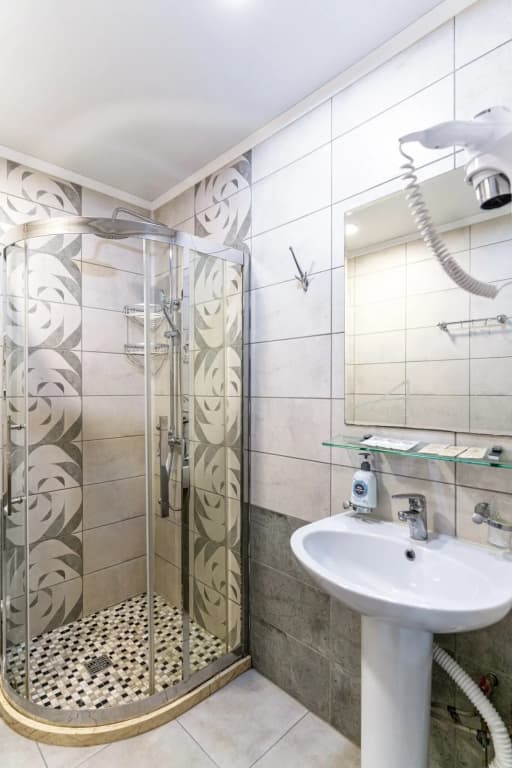 Двухместный номер (корпус 4) Семейный Comfort с 2 комнатами с балконом двуспальная кровать фото 2