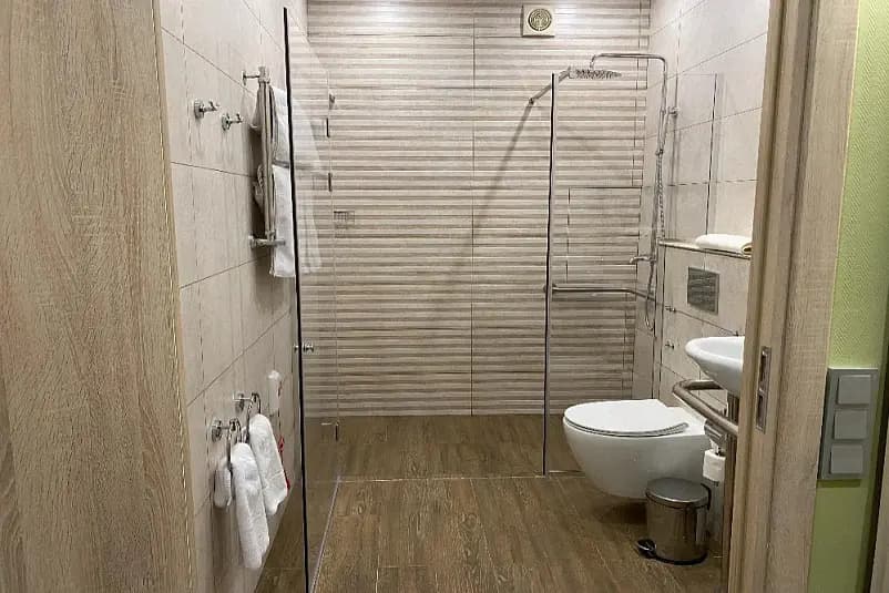 Двухместный семейный номер Deluxe с балконом и с видом на внутренний двор фото 6