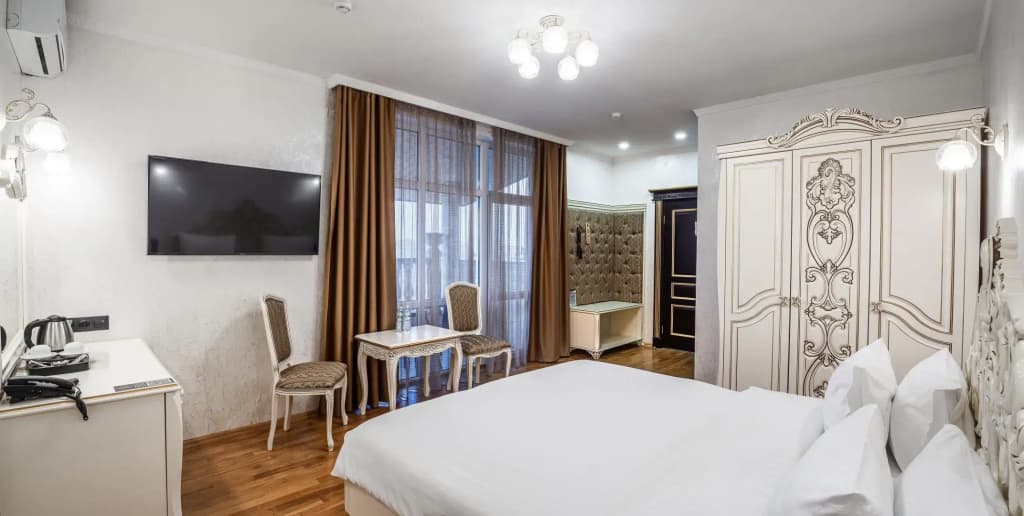 Двухместный номер Comfort Premium с балконом двуспальная кровать фото 8