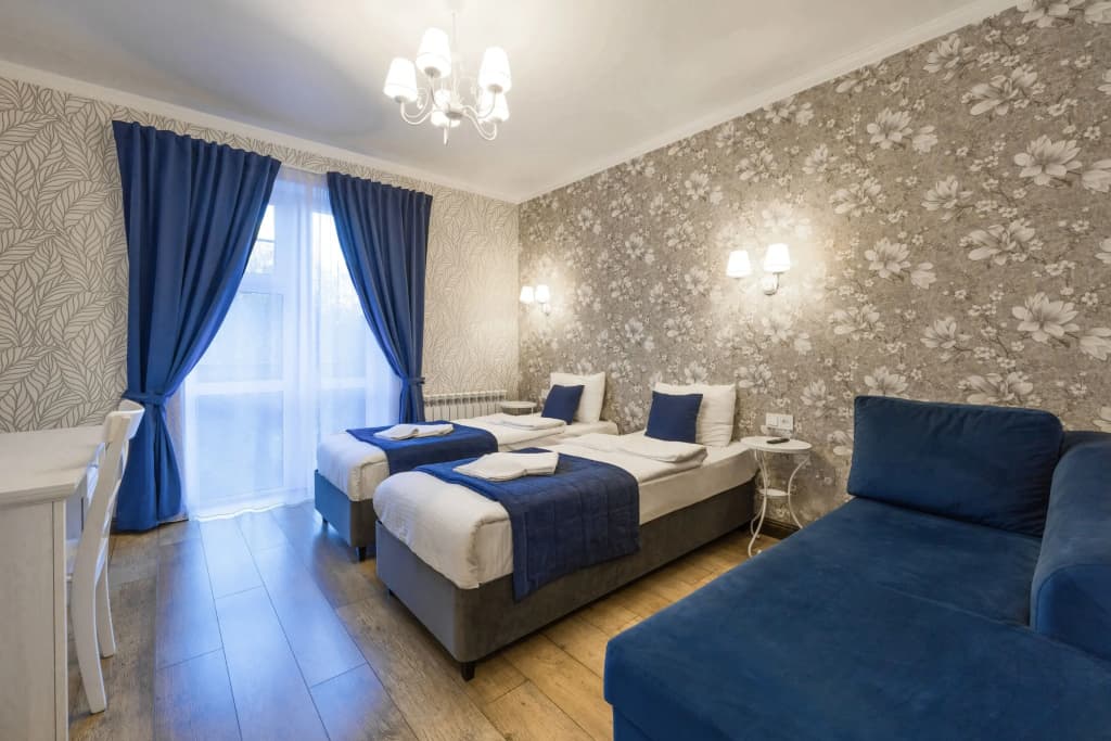 Двухместный номер Comfort с балконом и с видом на горы двуспальная кровать фото 18