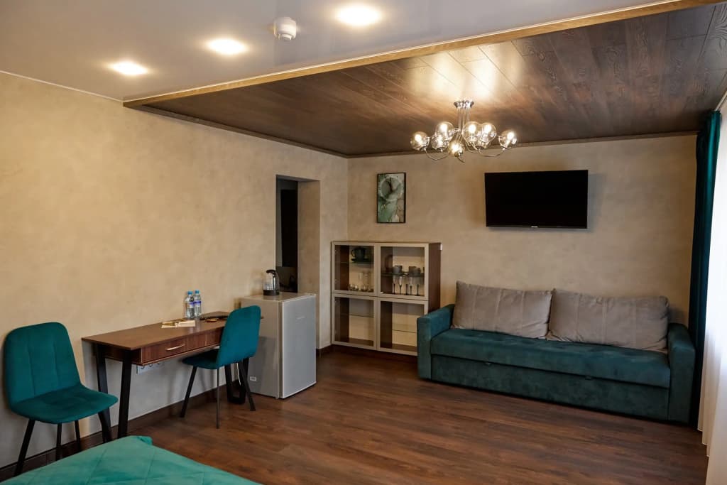 Люкс c 1 комнатой с балконом и с видом на парк фото 4