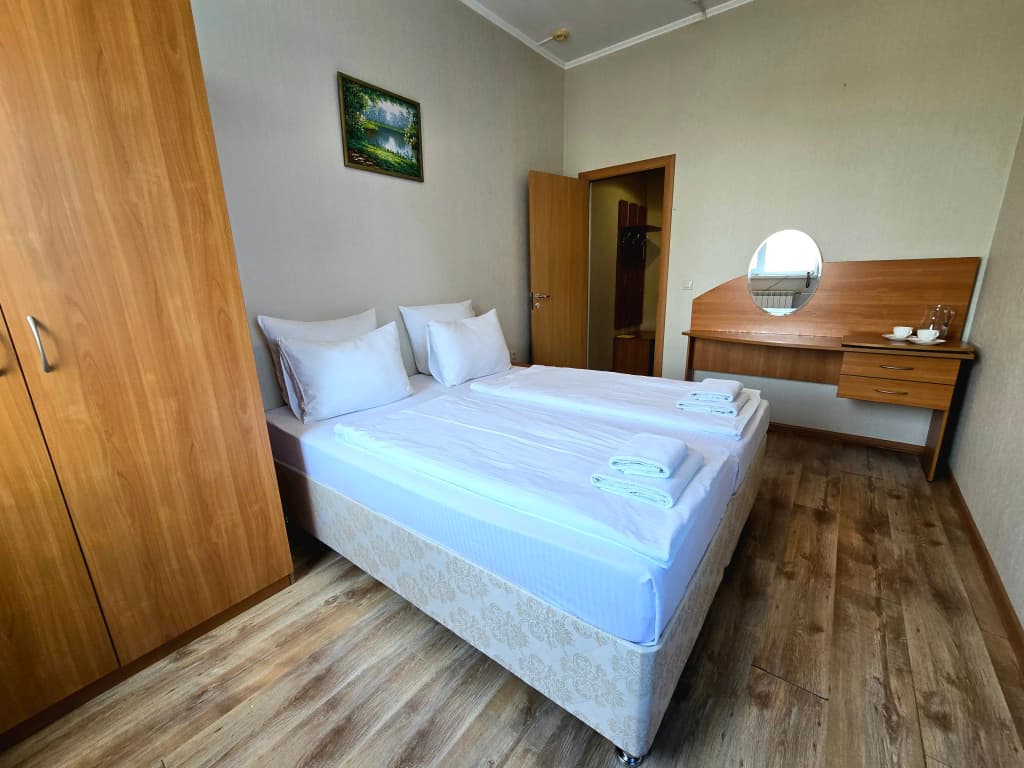 Двухместный номер с балконом 2 отдельные кровати фото 1