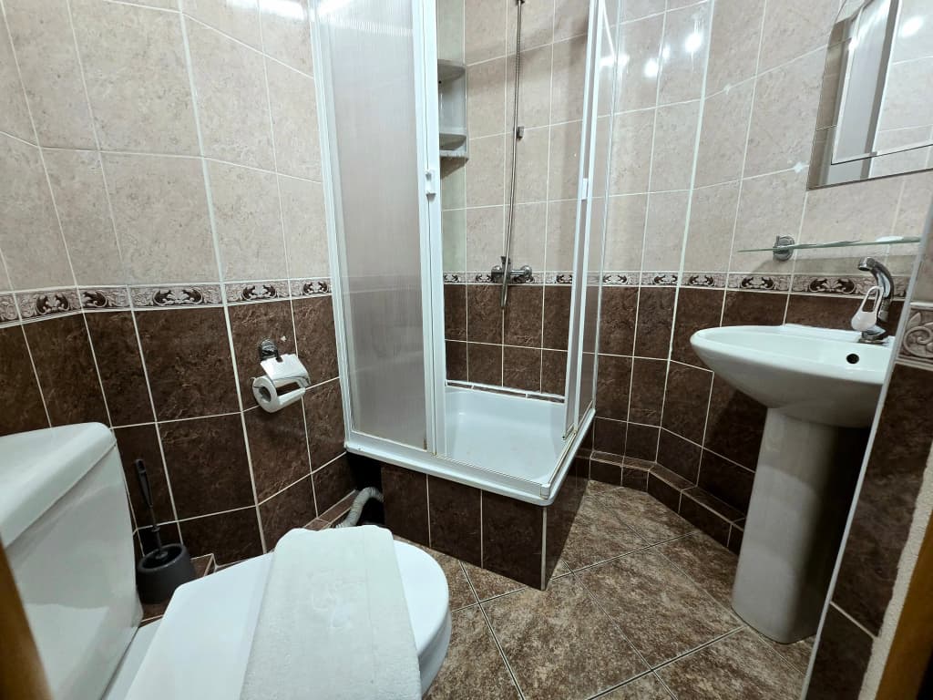 Двухместный номер с балконом 2 отдельные кровати фото 3
