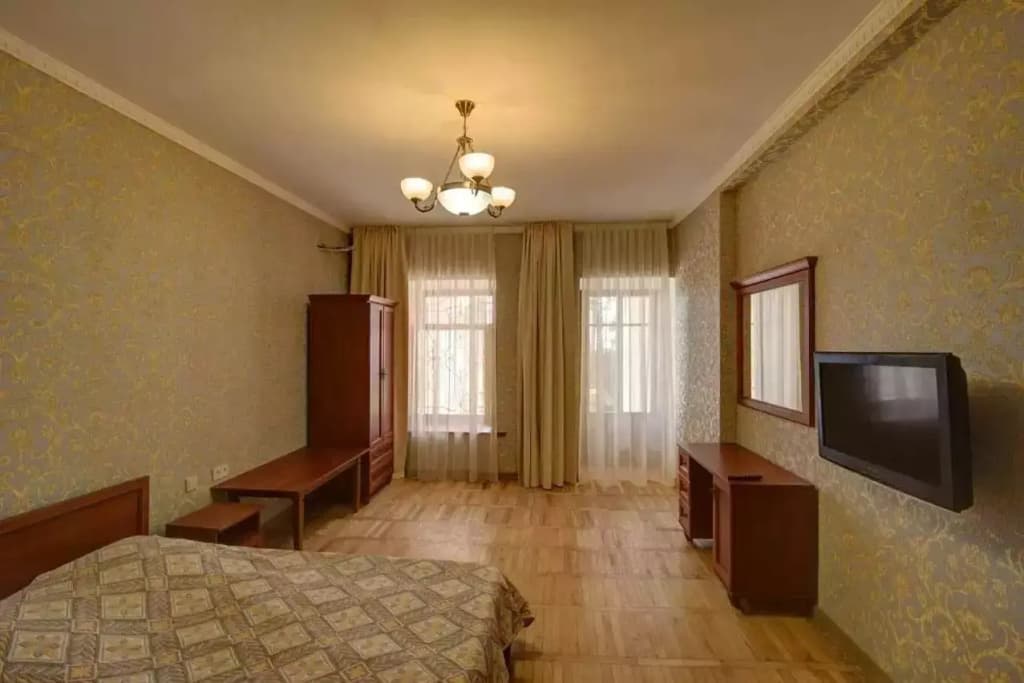 Двухместный полулюкс c отдельным входом двуспальная кровать фото 3