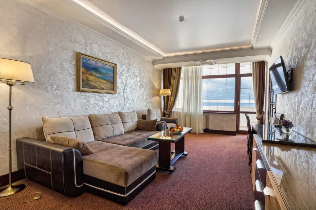 Suite 2 New Brown с балконом и с видом на море фото 1