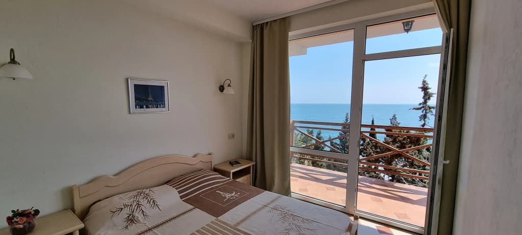 Четырёхместные апартаменты Comfort с 2 комнатами с балконом и с видом на парк фото 1