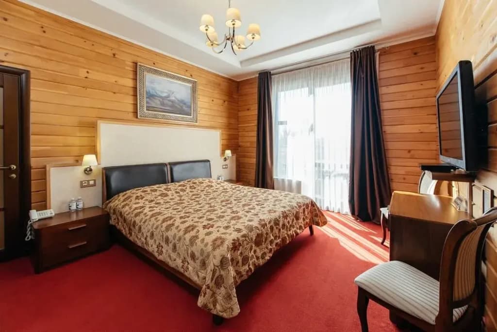 Двухместный номер Comfort с балконом двуспальная кровать фото 3