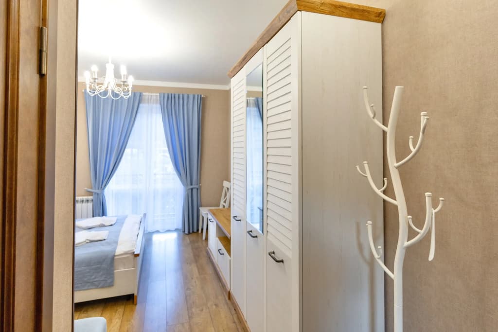 Двухместный номер Comfort с балконом и с видом на горы двуспальная кровать фото 4