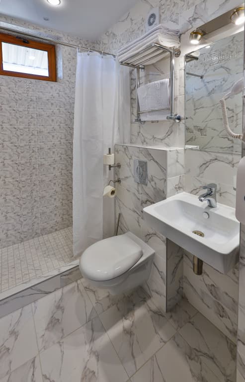 Двухместный номер с балконом двуспальная кровать фото 5
