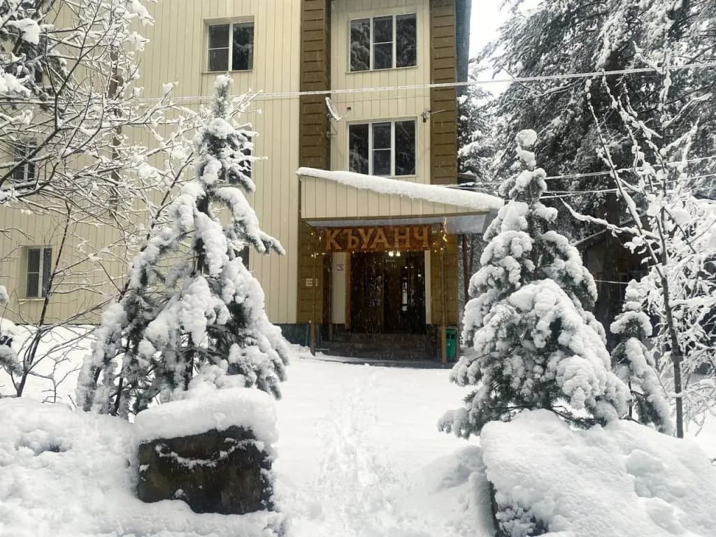 Курортный отель Къуанч
