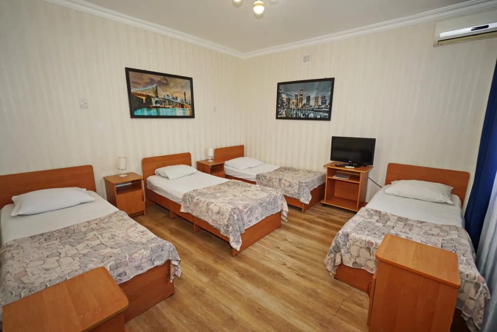 Четырёхместный номер Standard Superior фото 1
