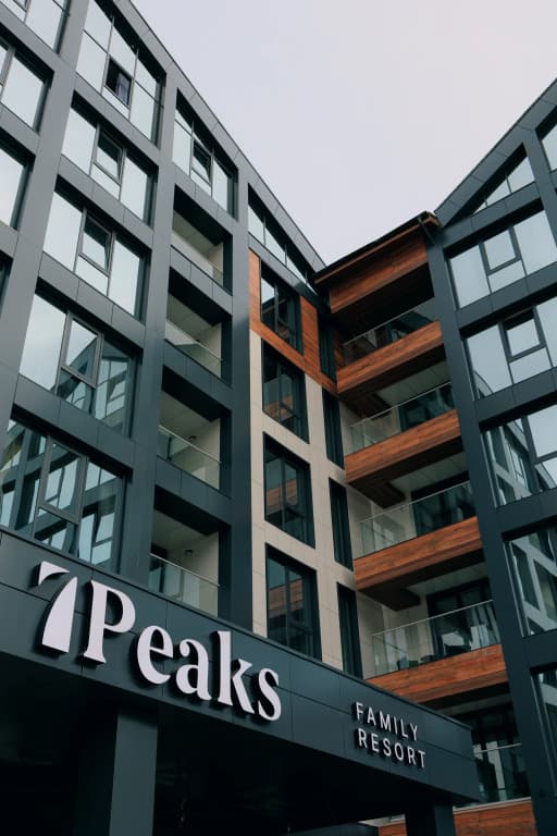 Отель 7Peaks Family Resort