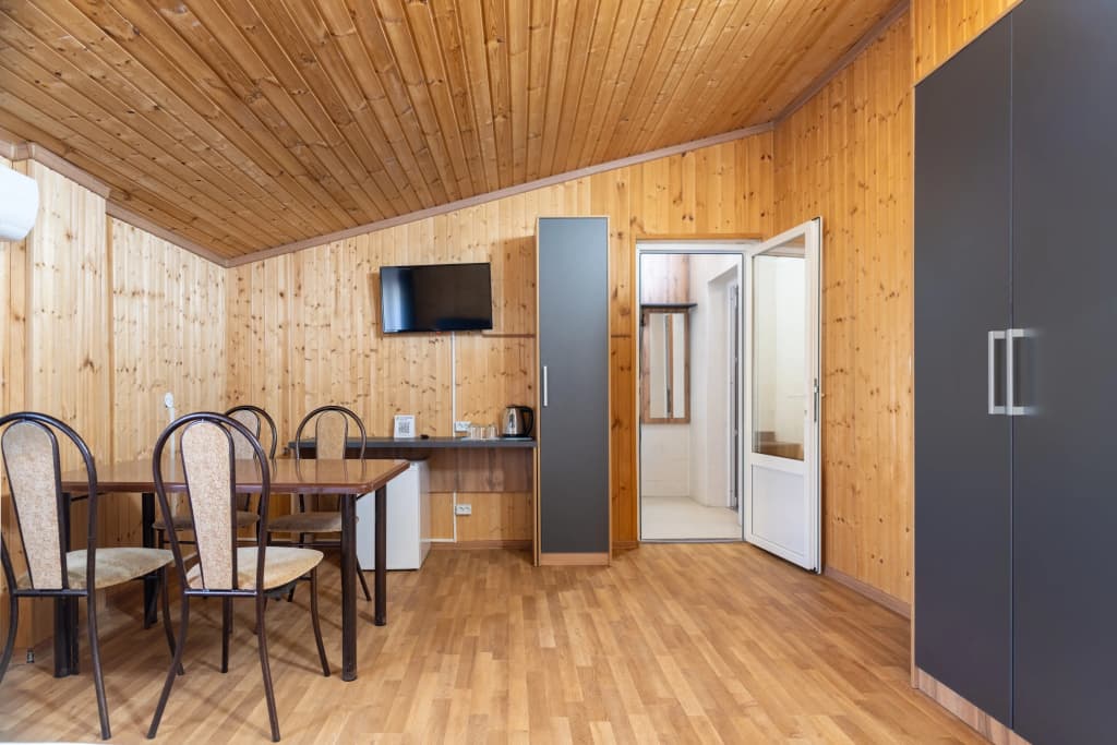 Пятиместный семейный номер Улучшенный Wood с 2 комнатами фото 2