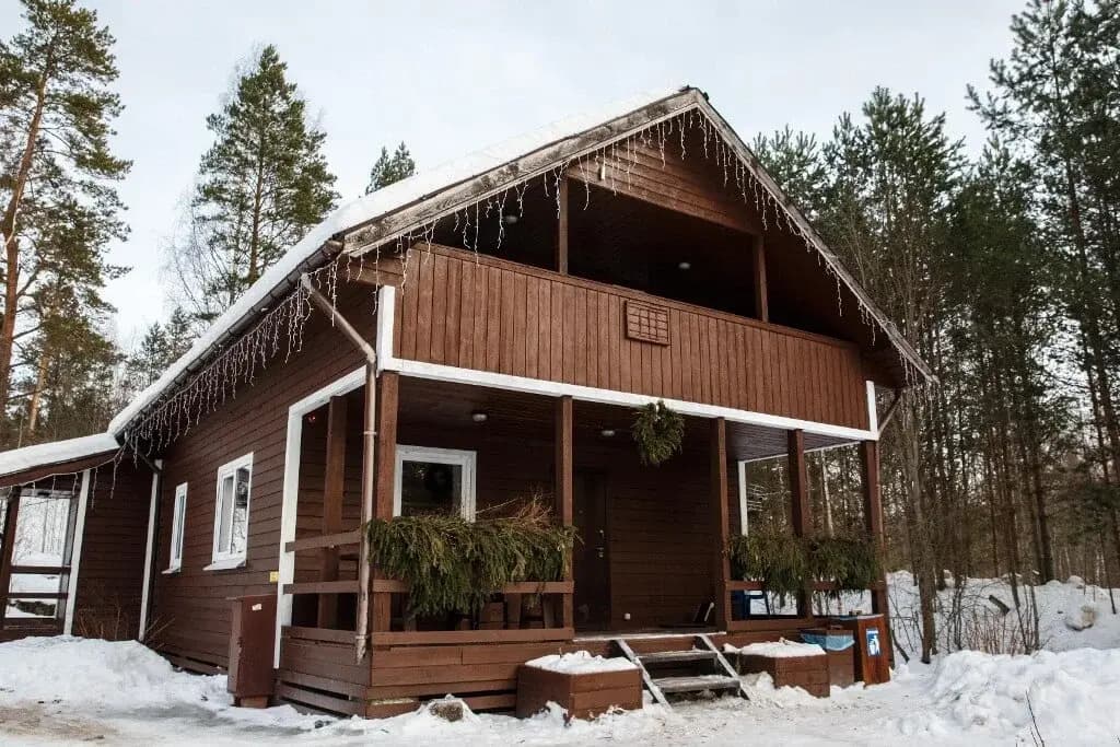 Коттедж Фермерский дом с балконом и с красивым видом из окна фото 2
