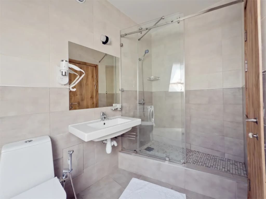 Двухместная студия с кухней двуспальная кровать фото 11