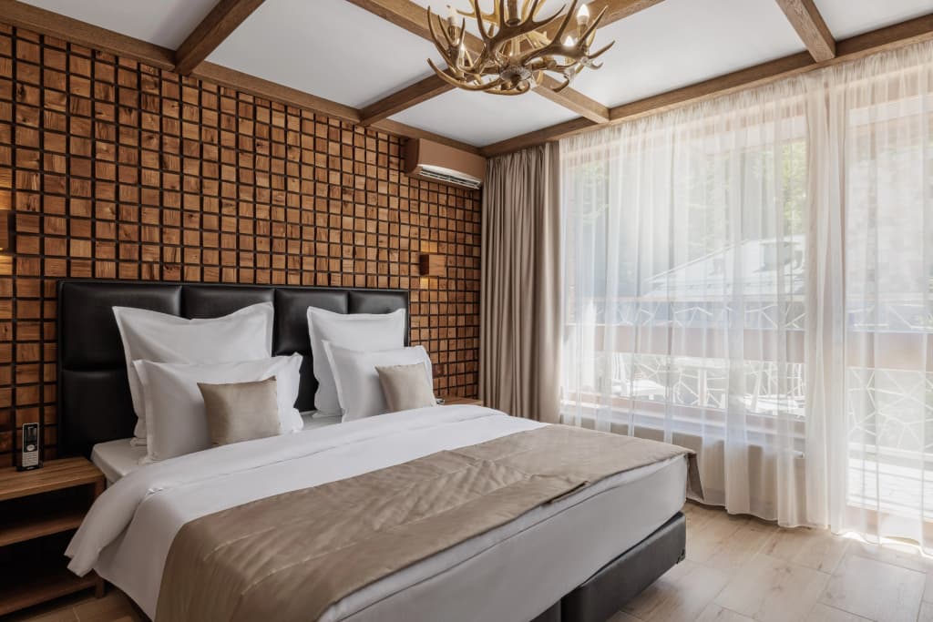 Двухместный номер Deluxe с балконом и с видом на горы двуспальная кровать фото 2