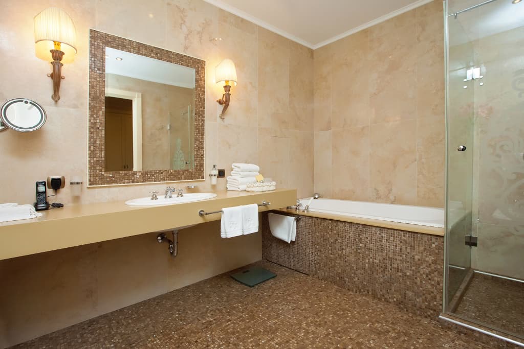 Двухместный номер Deluxe с балконом двуспальная кровать фото 6