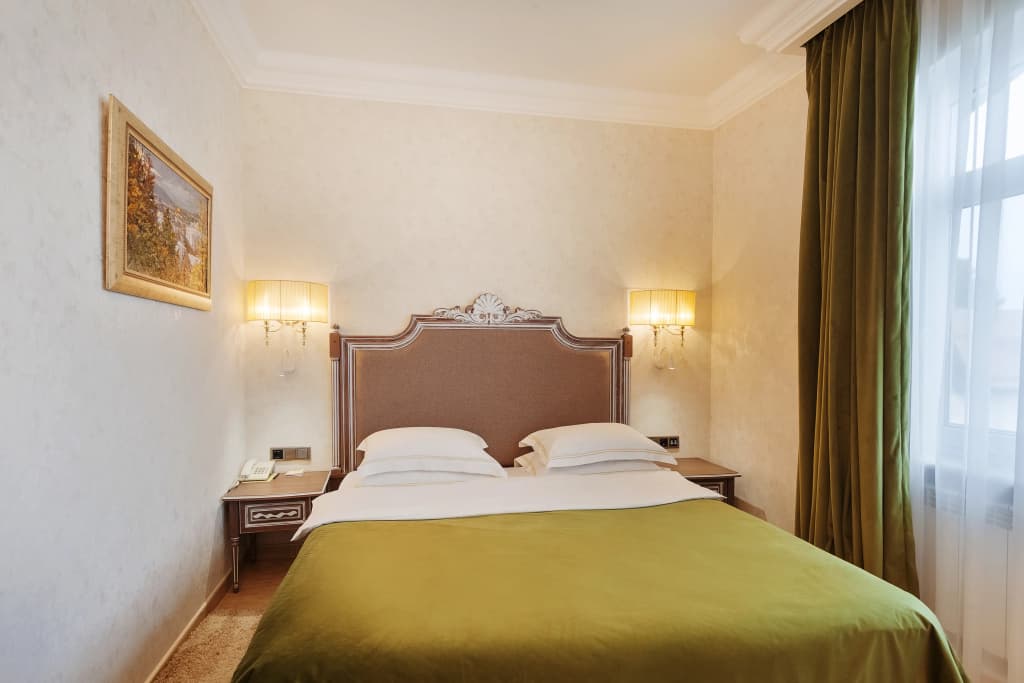 Двухместная студия двуспальная кровать фото 1