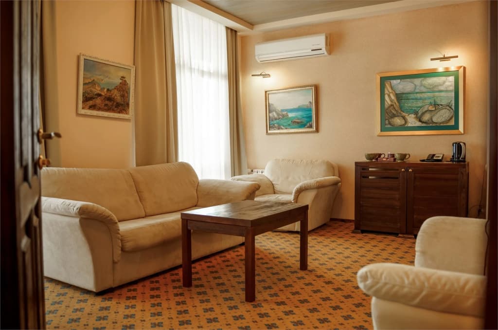 Двухместный люкс Premium No. 502 с видом на море двуспальная кровать фото 8