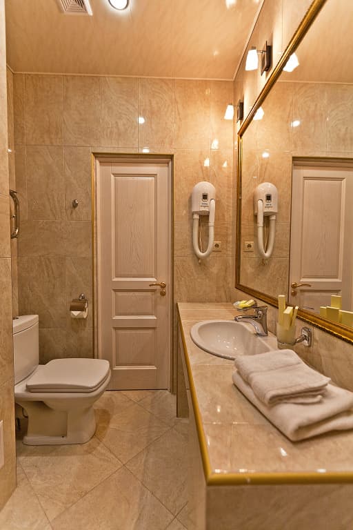 Двухместный номер Комфорт двуспальная кровать фото 2