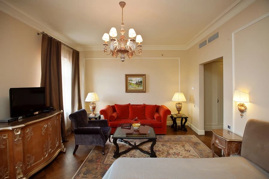 Двухместный номер Deluxe с балконом двуспальная кровать фото 2