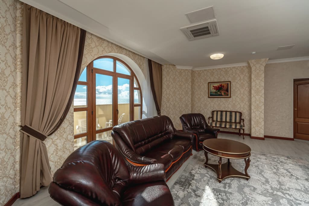 Апартаменты VIP с балконом и с видом на море фото 4