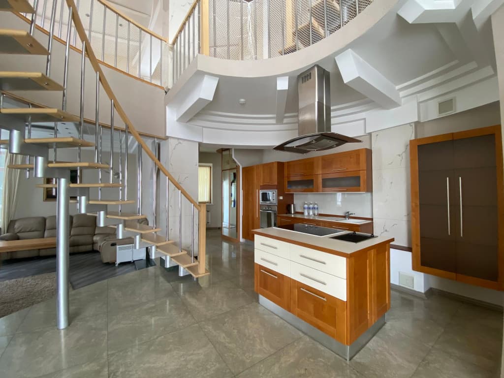 VIP Коттедж с балконом и с красивым видом из окна фото 12