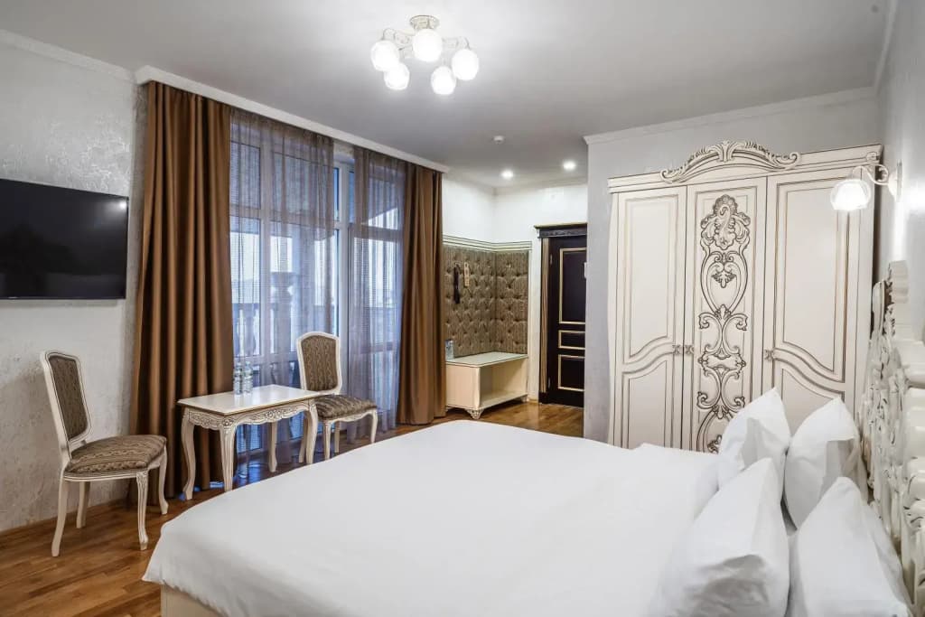 Двухместный номер Comfort Premium с балконом двуспальная кровать фото 1