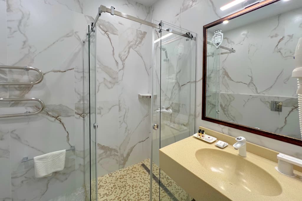 Двухместный номер Comfort Premium с балконом двуспальная кровать фото 16