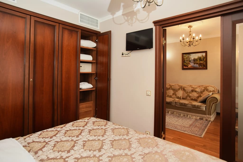 Двухместный полулюкс Корпус 4 с 2 комнатами с балконом фото 3