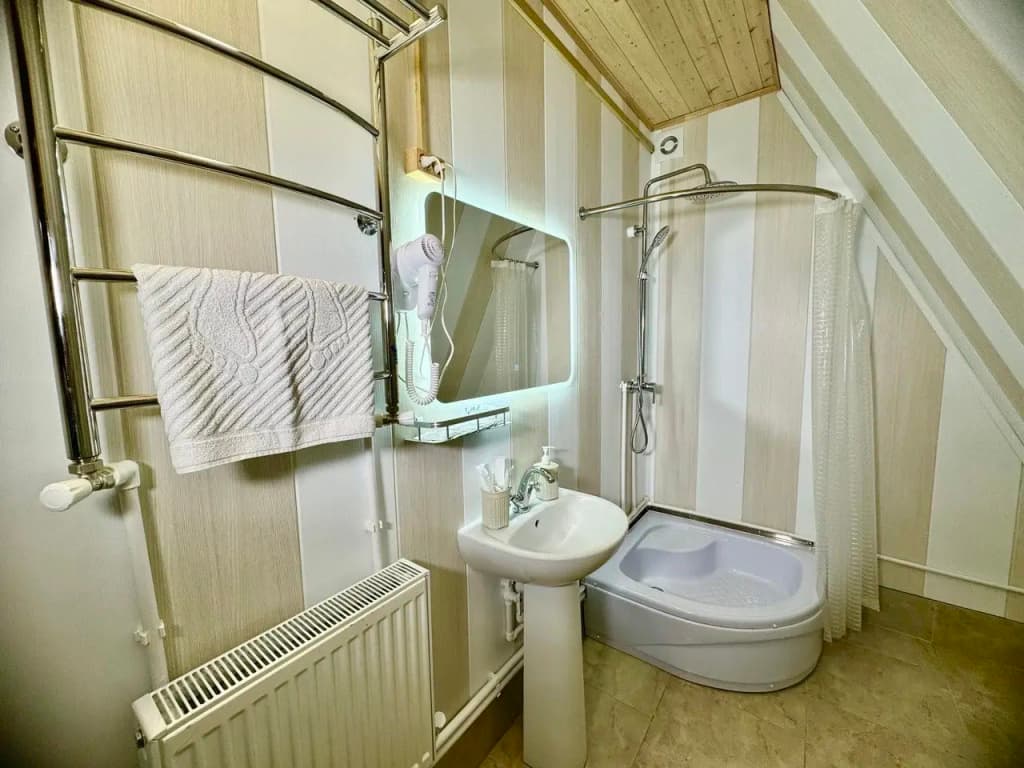 A-frame с кухней 2-уровневный с балконом фото 6