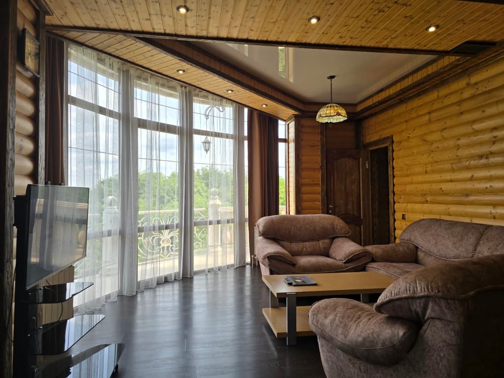 Четырёхместный люкс с 2 комнатами с балконом фото 5
