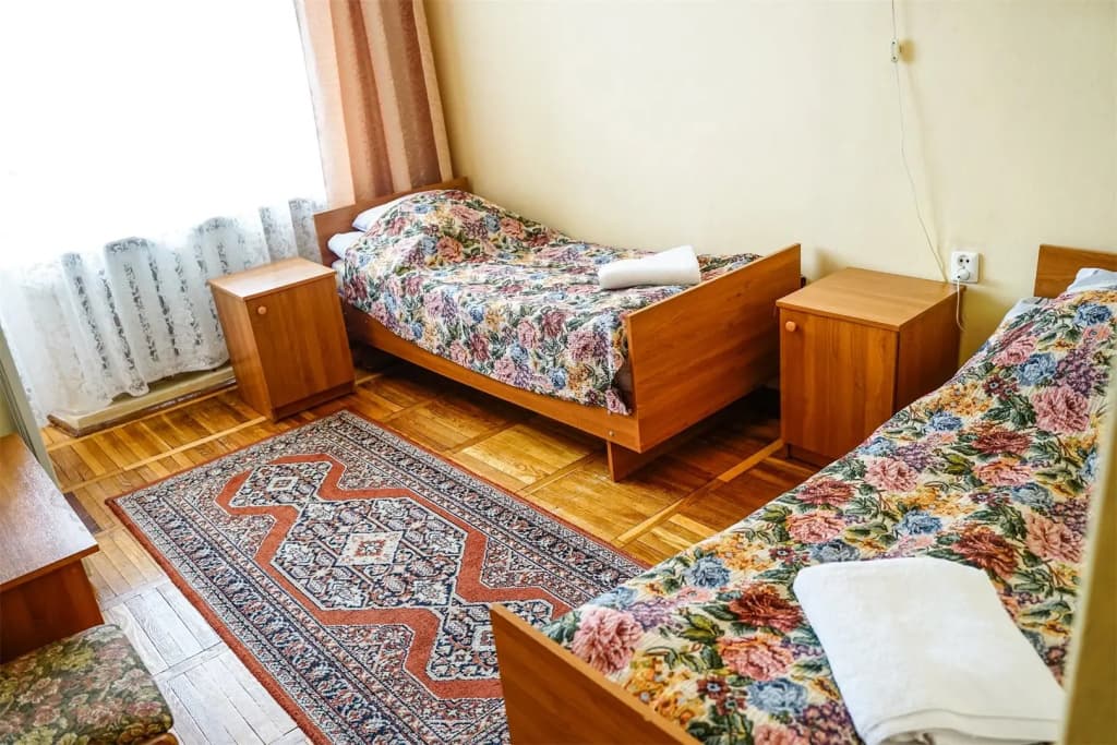 Двухместный номер Standard с балконом (2 отдельные кровати) фото 10