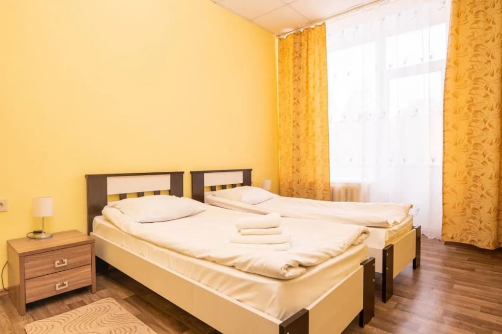 Трёхместный семейный номер в 1 корпусе с 2 комнатами фото 1