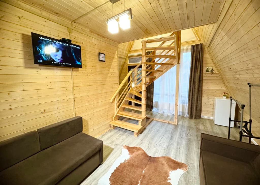 A-frame с кухней 2-уровневный фото 3