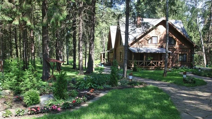 Вилла с балконом фото 1