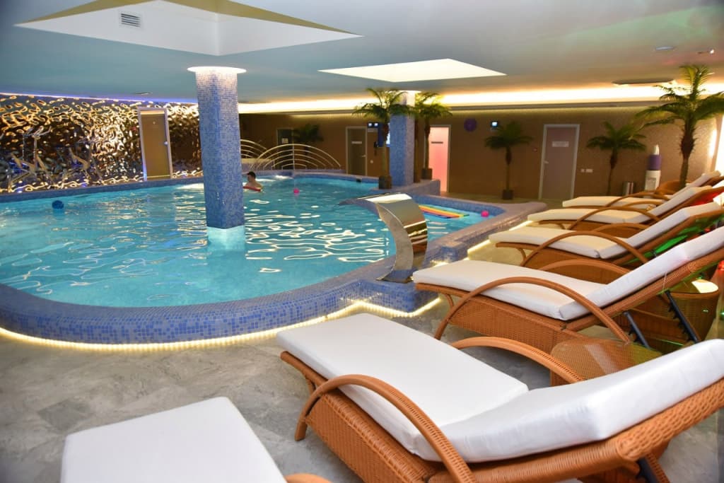 Отель Family Lab Wellness & Spa Club фото 1